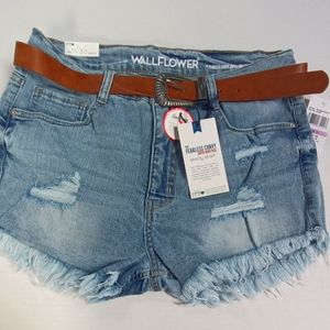 Wallflower belted shorty shorts size 11